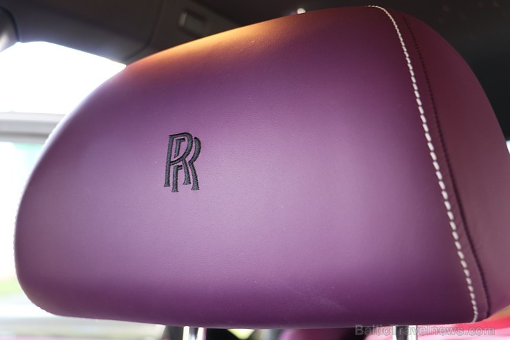 Travelnews.lv redakcija apceļo Vidzemi ar jauno «Rolls-Royce Ghost Black Badge» 200031