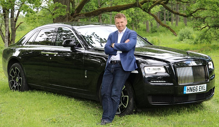 Travelnews.lv redakcija apceļo Vidzemi ar jauno «Rolls-Royce Ghost Black Badge» 200034