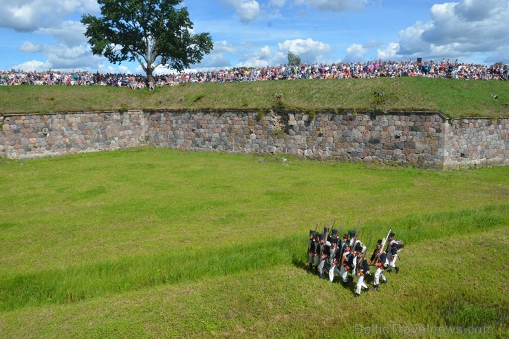 Daugavpils cietoksnī norisinājies 3. Starptautiskais vēstures rekonstrukcijas klubu festivāls «Dinaburg 1812» Daugavpils cietoksnī norisinājies 3. Starptautiskais vēstures rekonstrukcijas klubu festivāls «Dinaburg 1812» 202594