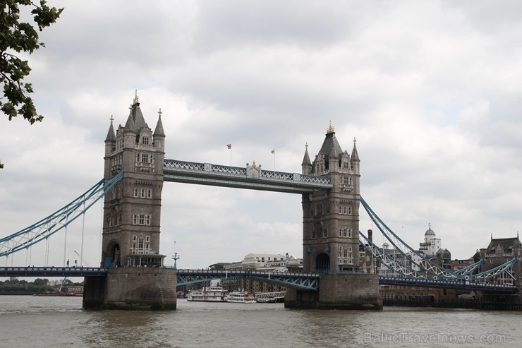 Latviešu tūristi viesojas vasarīgajā Londonā 202751