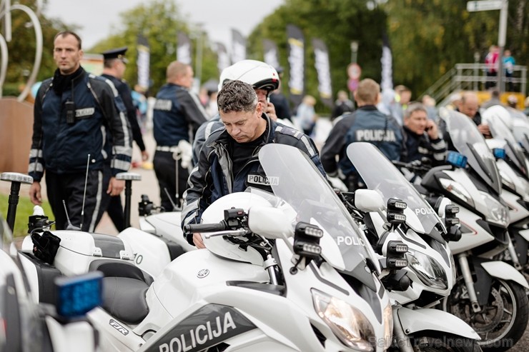 Siguldā  aizvadīts jau 27. Latvijas Riteņbraucēju vienības brauciens 206105
