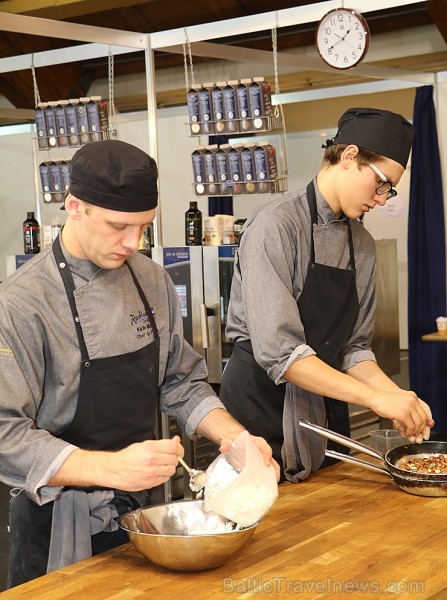 «Riga Food 2017» ietvaros «Pavāru klubs» noskaidro 2017.gada labāko pavāru un pavārzelli 206431