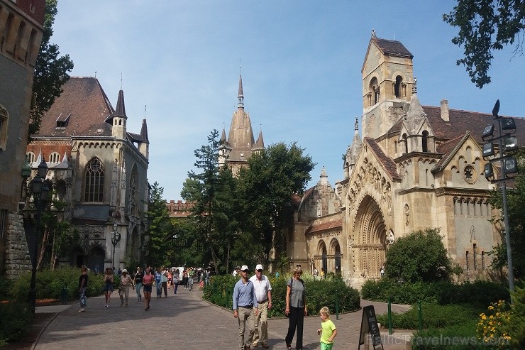 Travelnews.lv viesojas majestātiskajā Budapeštā vīna un folkloras svētku laikā 206874