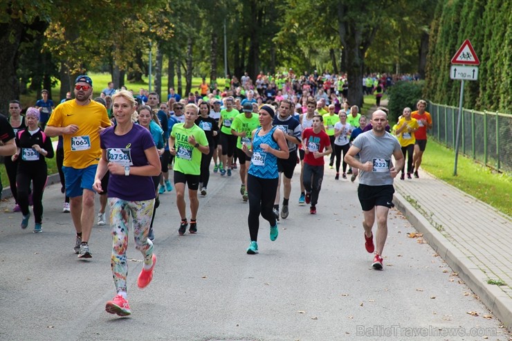 Brīvdienās aizvadīts 11. Valmieras maratons 207065