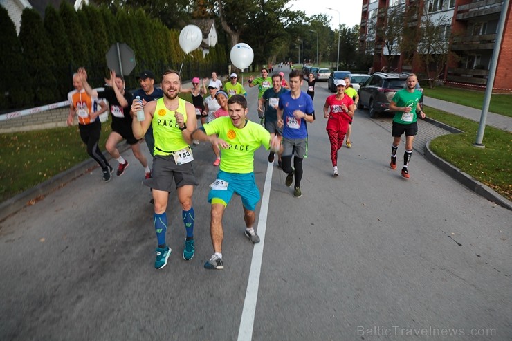 Brīvdienās aizvadīts 11. Valmieras maratons 207077