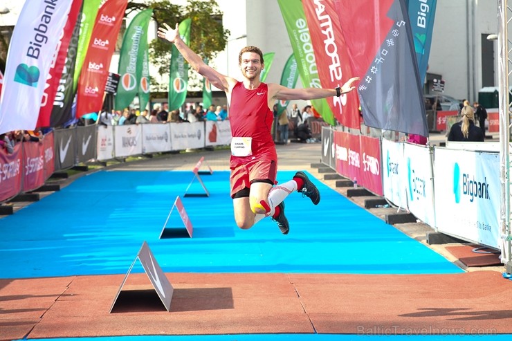 Brīvdienās aizvadīts 11. Valmieras maratons 207094
