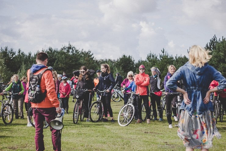 Vairāk nekā 100 riteņbraucēji piedalās dabai draudzīgajā Grobiņas #Velo#Šķiro#Ripo braucienā 207243