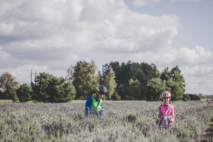 Vairāk nekā 100 riteņbraucēji piedalās dabai draudzīgajā Grobiņas #Velo#Šķiro#Ripo braucienā 207247