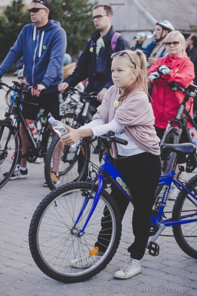 Vairāk nekā 100 riteņbraucēji piedalās dabai draudzīgajā Grobiņas #Velo#Šķiro#Ripo braucienā 207251