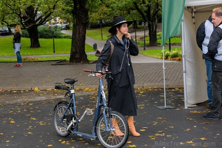 «Ar velo uz darbu» dienā simtiem rīdzinieku izvēlas divriteni 207343
