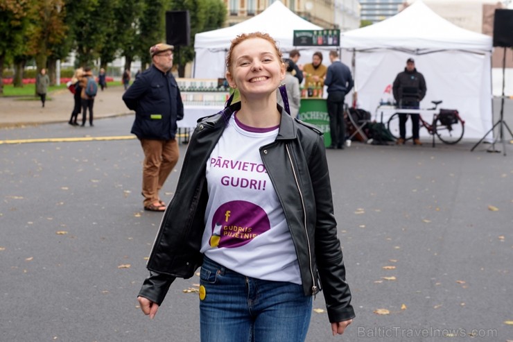 «Ar velo uz darbu» dienā simtiem rīdzinieku izvēlas divriteni 207356