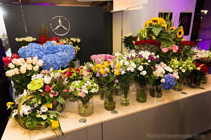 «Domenikss» prezentē «Mercedes-Benz» zīmolu ar 25 gadu jubilejas svinībām 207847