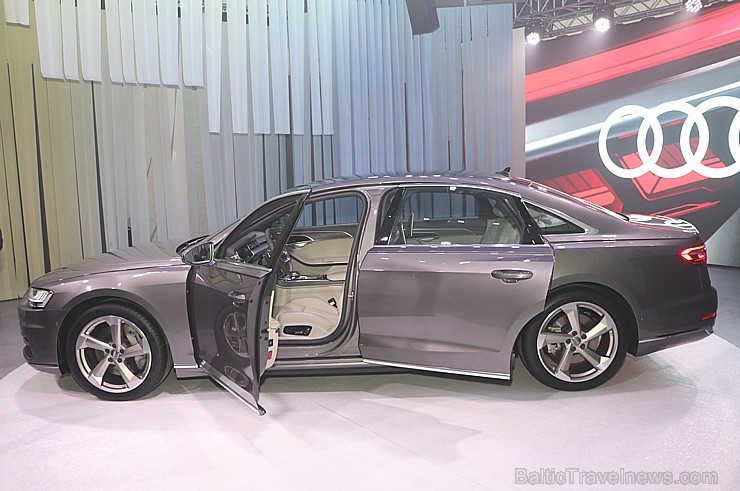 Latvijā 18.10.2017 tiek prezentēts jaunais luksus klases automobilis īpašai ceļošanai - Audi A8 209171