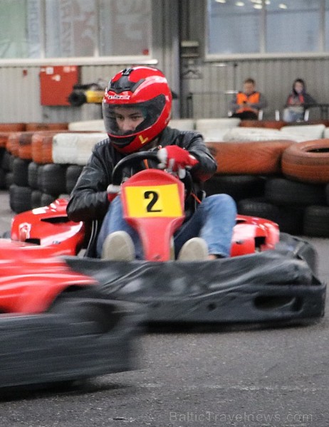 Travelnews.lv jauniešu komanda joņo ar kartingu halles «Ātruma cilts» kartingiem 209470