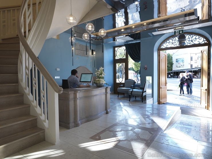 Vecrīgā durvis vērusi jauna franču stila viesnīca - «Hotel Le Chevalier» 210792