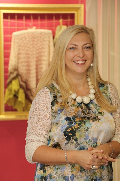Pārdaugavas viesnīcā «Islande Hotel» mākslimiece Sandra Savicka atklāj personālizstādi 211102