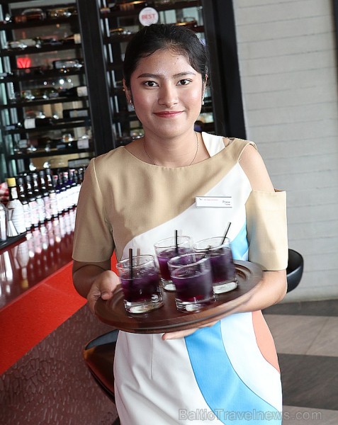 Travelnews.lv kopā ar «365 brīvdienas» un «Turkish Airlines» izbauda Taizemes ēdienus, augļus un restorānu piedāvājumu Travelnews.lv kopā ar «365 brīvdienas» un «Turkish Airlines» izbauda Taizemes ēdienus, augļus un restorānu piedāvājumu 211458