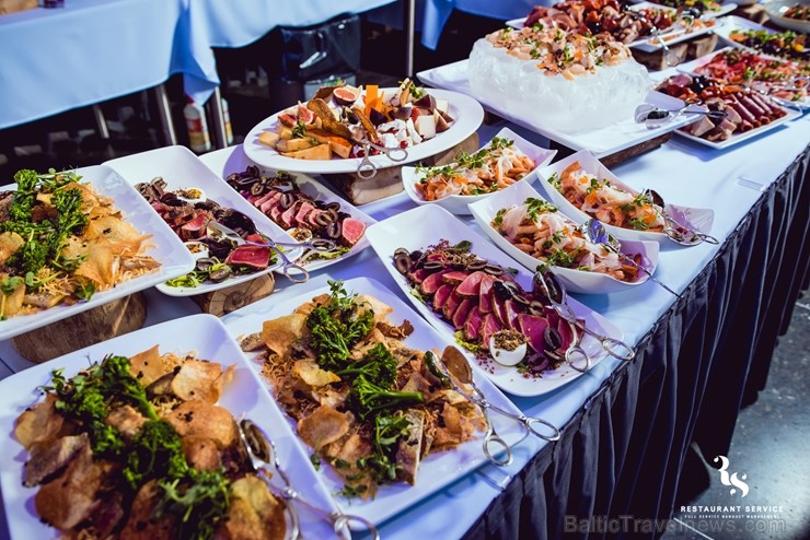 «Restaurant Service» (restorāni - «Bibliotēka Nr.1» un «Kolonāde. Mūsu stāsti») pārvērš Dubultu dzelzceļa staciju par gardēžu paradīzi 212326