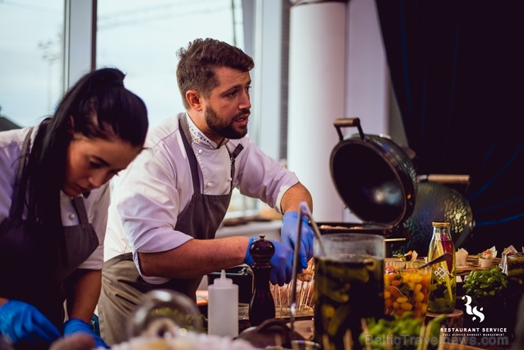 «Restaurant Service» (restorāni - «Bibliotēka Nr.1» un «Kolonāde. Mūsu stāsti») pārvērš Dubultu dzelzceļa staciju par gardēžu paradīzi «Restaurant Service» (restorāni - «Bibliotēka Nr.1» un «Kolonāde. Mūsu stāsti») pārvērš Dubultu dzelzceļa staciju par gardēžu paradīzi 212353
