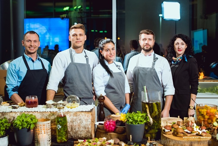 «Restaurant Service» (restorāni - «Bibliotēka Nr.1» un «Kolonāde. Mūsu stāsti») pārvērš Dubultu dzelzceļa staciju par gardēžu paradīzi «Restaurant Service» (restorāni - «Bibliotēka Nr.1» un «Kolonāde. Mūsu stāsti») pārvērš Dubultu dzelzceļa staciju par gardēžu paradīzi 212366