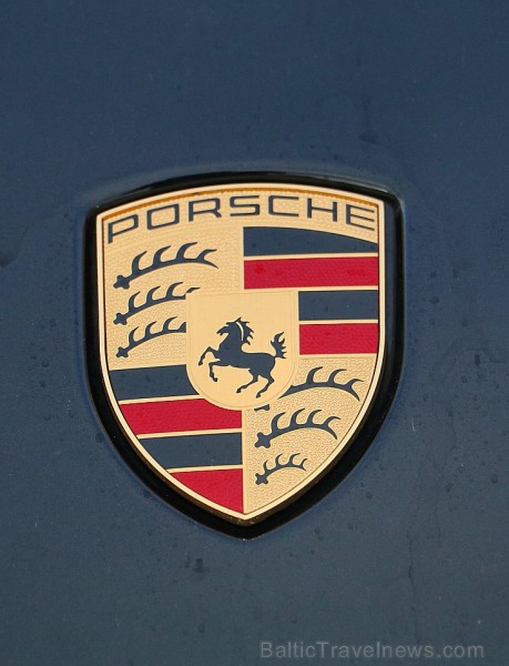 Travelnews.lv apceļo Pierīgu ar jauno un glauno apvidus vāģi Porsche Cayenne 214263