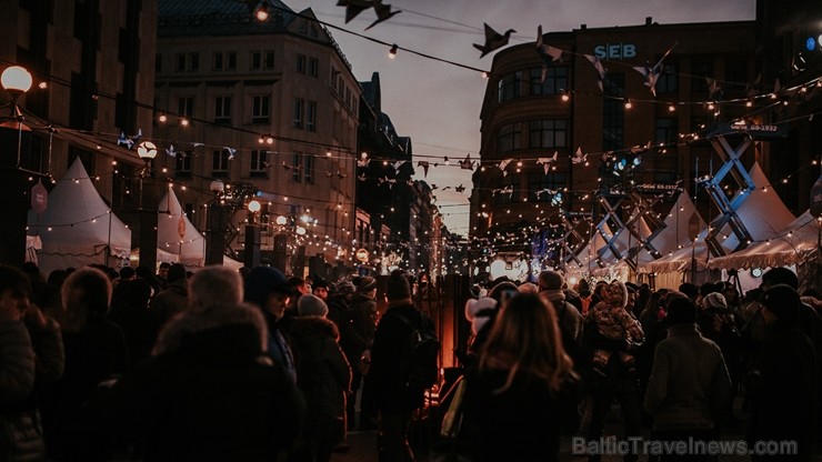 Rīgas «Street Food» festivāla laikā īpaši apmeklēta bija gardumu pilnā «Aqua Luna» telts 214855
