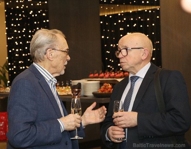Vecrīgas 5 zvaigžņu viesnīca «Pullman Riga Old Town» 1.02.2018 atklāj Rīgas Arhitektūras balvas plāksni Vecrīgas 5 zvaigžņu viesnīca «Pullman Riga Old Town» 1.02.2018 atklāj Rīgas Arhitektūras balvas plāksni 216431