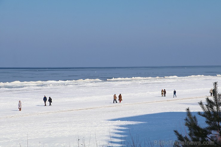 Jūrmalas viesnīcas «Baltic Beach Hotel» restorāns «VIEW Restaurant & Lounge» piedāvā «Brīvdienu pusdienas» Jūrmalas viesnīcas «Baltic Beach Hotel» restorāns «VIEW Restaurant & Lounge» piedāvā «Brīvdienu pusdienas» 218015