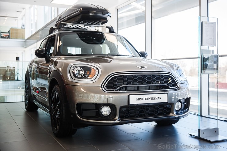 Restorāns «Hercogs» izklaidē jaunā BMW i3s un MINI Countryman Plug-in hibrīda interesentus un «Dinamo Rīga» zvaigznes Restorāns «Hercogs» izklaidē jaunā BMW i3s un MINI Countryman Plug-in hibrīda interesentus un «Dinamo Rīga» zvaigznes 218228