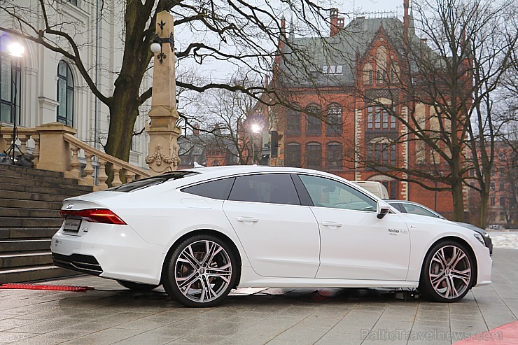 Latvijas Nacionālais mākslas muzejā jaunais «Audi A7 Sportback» prezentējas ar labāko šampanieti 218561