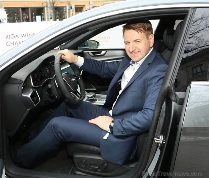 Latvijas Nacionālais mākslas muzejā jaunais «Audi A7 Sportback» prezentējas ar labāko šampanieti 218567