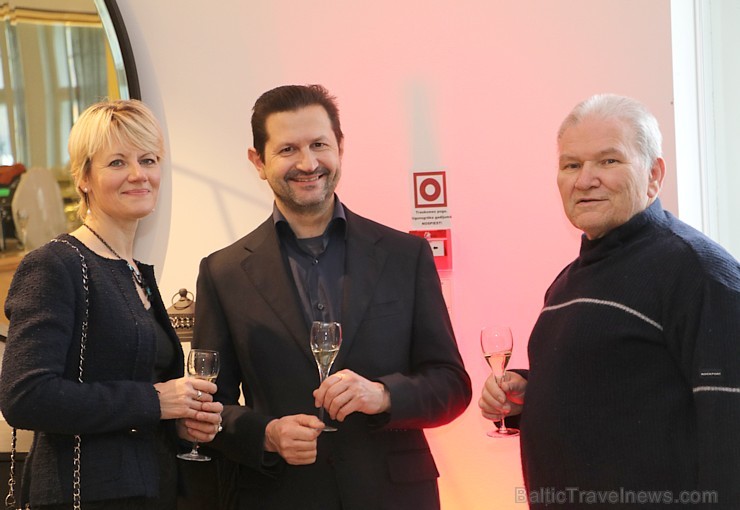 Latvijas Nacionālais mākslas muzejā jaunais «Audi A7 Sportback» prezentējas ar labāko šampānieti 218632