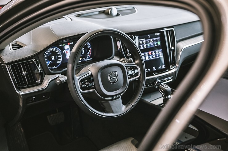 Latvijā 12.03.2018. tiek prezentēts jaunais un elegantais Volvo V60 Foto: balticpictures.lv 218751