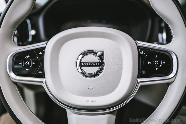 Latvijā 12.03.2018. tiek prezentēts jaunais un elegantais Volvo V60 Foto: balticpictures.lv 218760