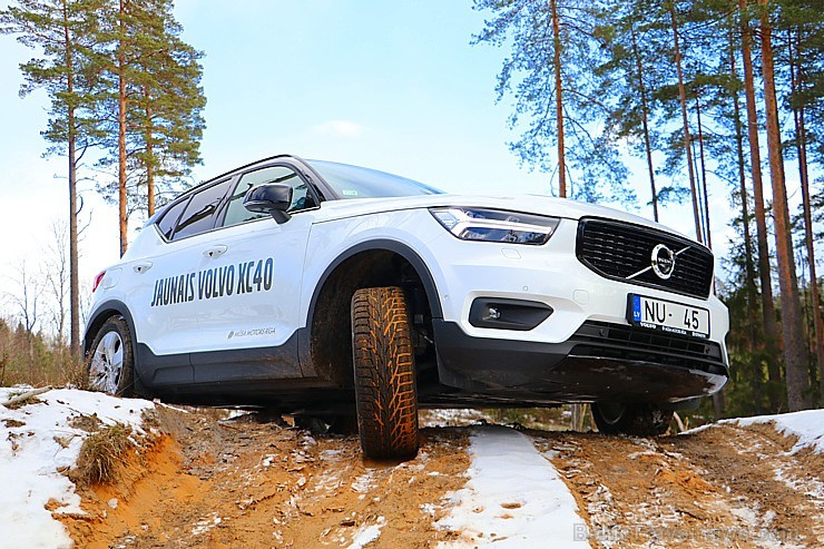 Travelnews.lv ar jauno «Volvo XC40» apceļo Vidzemi un Siguldu 219168