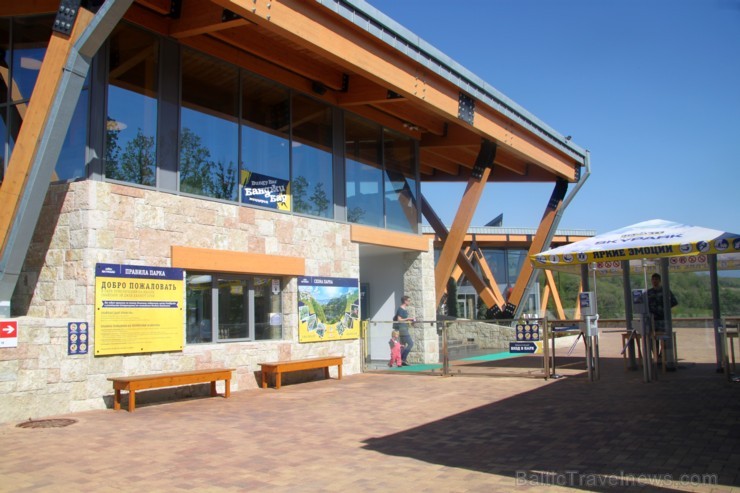 Travelnews.lv pārvar bailes no augstuma unikālajā Soču «Skypark». Atbalsta: Rosa Khutor 220572