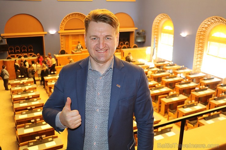 Travelnews.lv kopā ar igauņiem 21.04.2018. apmeklē ikdienā nepieejamo Rīgikogu ēku. Atbalsta: Hotel Schlössle 221133