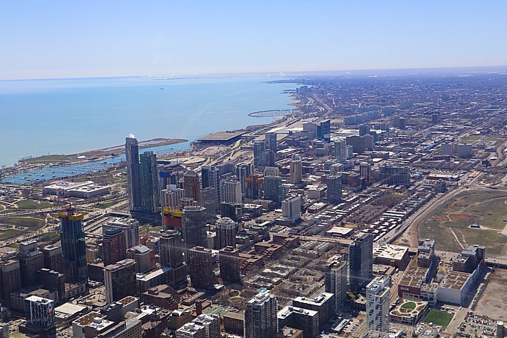 Travelnews.lv apmeklē Čikāgas augstākās ēkas Vilisa torņa skata platformu «Skydeck Chicago». Atbalsta: Finnair Travelnews.lv apmeklē Čikāgas augstākās ēkas Vilisa torņa skata platformu «Skydeck Chicago». Atbalsta: Finnair 221856