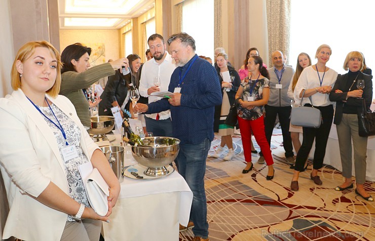 Vīna pazinēji 8.05.2018 iepazīst «Simply Italian Great Wines» prezentētos vīnus no Itālijas, ko organizē «B2B Baltic Travel» un «International Event & Vīna pazinēji 8.05.2018 iepazīst «Simply Italian Great Wines» prezentētos vīnus no Itālijas, ko organizē «B2B Baltic Travel» un «International Event & 222378