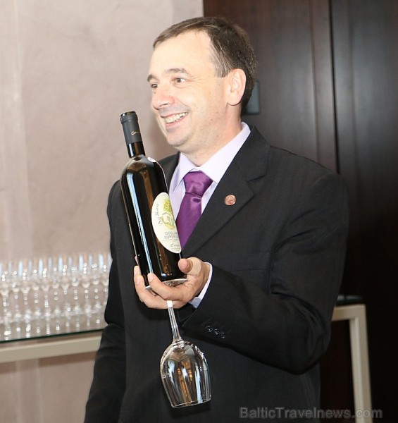 Vīna pazinēji 8.05.2018 iepazīst «Simply Italian Great Wines» prezentētos vīnus no Itālijas, ko organizē «B2B Baltic Travel» un «International Event & Vīna pazinēji 8.05.2018 iepazīst «Simply Italian Great Wines» prezentētos vīnus no Itālijas, ko organizē «B2B Baltic Travel» un «International Event & 222413