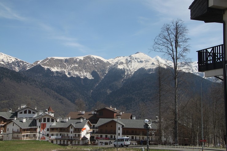 Travelnews.lv izbauda Soču kalnu ainavas no «Rosa Khutor» slēpošanas trasēm 222615