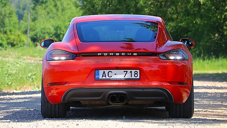 Travelnews.lv apceļo Latgali ar sportisko Porsche 718 Cayman 224078