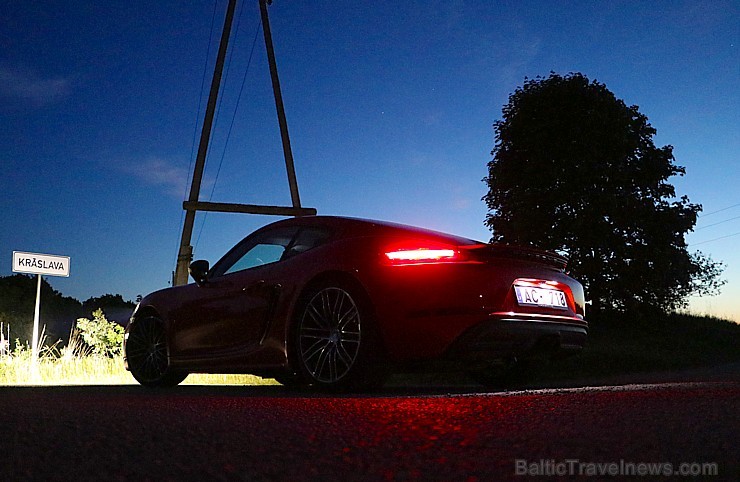 Travelnews.lv apceļo Latgali ar sportisko Porsche 718 Cayman 224091