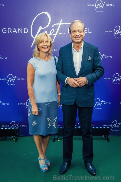 Travelnews.lv piedāvā dažus fotomirkļus no grandiozās Rīgas 5 zvaigžņu viesnīcas «Grand Poet by Semarah Hotels» atklāšanas. Foto: Grand Poet Hotel 224490