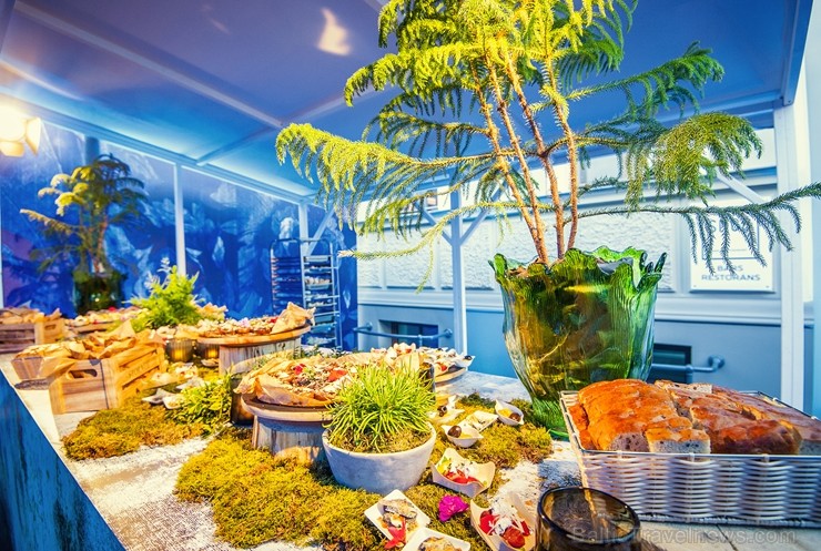 Travelnews.lv piedāvā dažus fotomirkļus no grandiozās Rīgas 5 zvaigžņu viesnīcas «Grand Poet by Semarah Hotels» atklāšanas. Foto: Grand Poet Hotel Travelnews.lv piedāvā dažus fotomirkļus no grandiozās Rīgas 5 zvaigžņu viesnīcas «Grand Poet by Semarah Hotels» atklāšanas. Foto: Grand Poet Hotel 224503