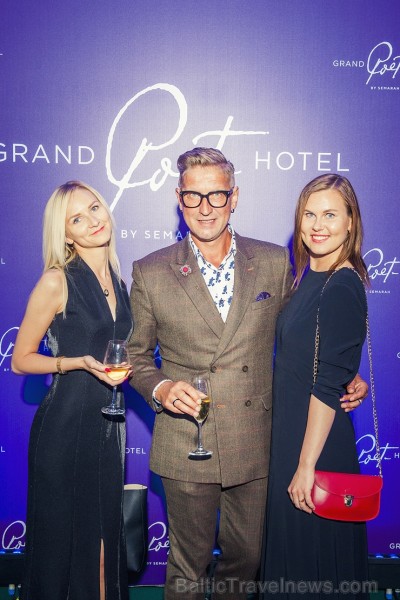 Travelnews.lv piedāvā dažus fotomirkļus no grandiozās Rīgas 5 zvaigžņu viesnīcas «Grand Poet by Semarah Hotels» atklāšanas. Foto: Grand Poet Hotel Travelnews.lv piedāvā dažus fotomirkļus no grandiozās Rīgas 5 zvaigžņu viesnīcas «Grand Poet by Semarah Hotels» atklāšanas. Foto: Grand Poet Hotel 224532