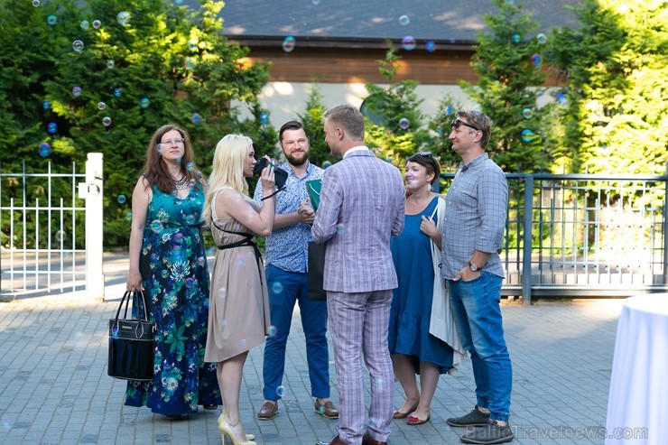 Jūrmalā 31.05.2108. ir atklāts ar vērienu jauns restorāns «Simmer» 224609