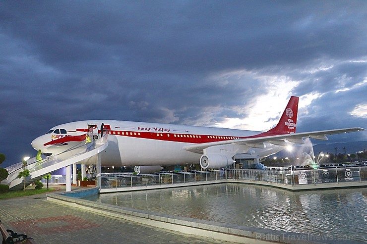 Travelnews.lv Konjā iepazīst «Türk Yıldızları Parkı» lidmašīnas restorānu. Sadarbībā ar «Turkish Airlines» Travelnews.lv Konjā iepazīst «Türk Yıldızları Parkı» lidmašīnas restorānu. Sadarbībā ar «Turkish Airlines» 224956