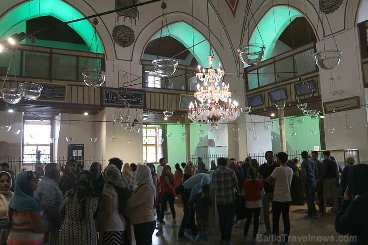 Travelnews.lv iepazīst Mevlevi jeb Rūmī mauzoleju, muzeja ēku, mošeju un centrālo laukumu. Sadarbībā ar Turkish Airlines Travelnews.lv iepazīst Mevlevi jeb Rūmī mauzoleju, muzeja ēku, mošeju un centrālo laukumu. Sadarbībā ar Turkish Airlines 225033