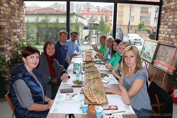 Travelnews.lv apmeklē un izbauda Konjas vietējo virtuvi pusdienlaikā. Sadarbībā ar Turkish Airlines Travelnews.lv apmeklē un izbauda Konjas vietējo virtuvi pusdienlaikā. Sadarbībā ar Turkish Airlines 225736